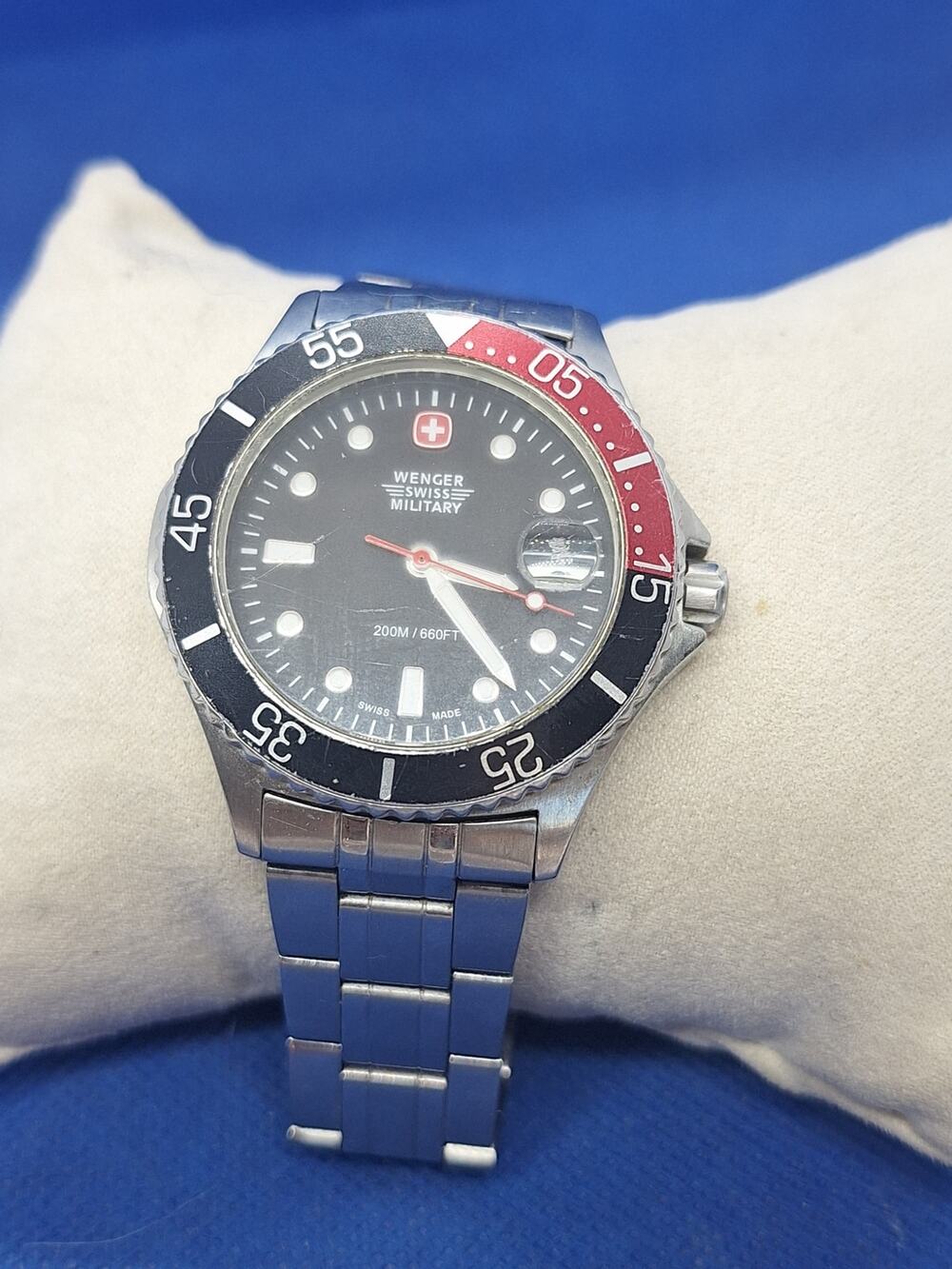 Wenger Swiss Military 79956 200M Diver Quartz Watch Stainless Steel 40mm
